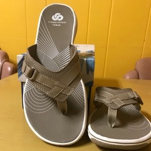 Ladies cloudsteppers by Clark’s sandal